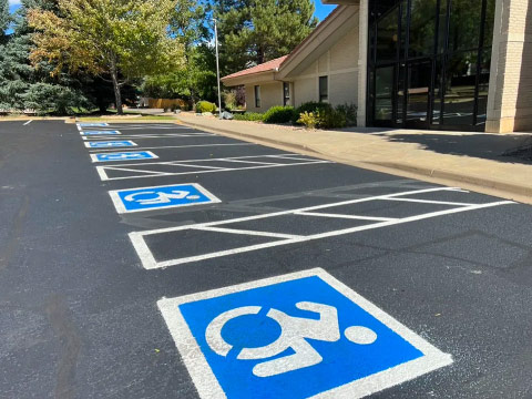 parking lot striping colorado springs, parking stripes colorado springs, apshalt company colorado springs, asphalt advance services